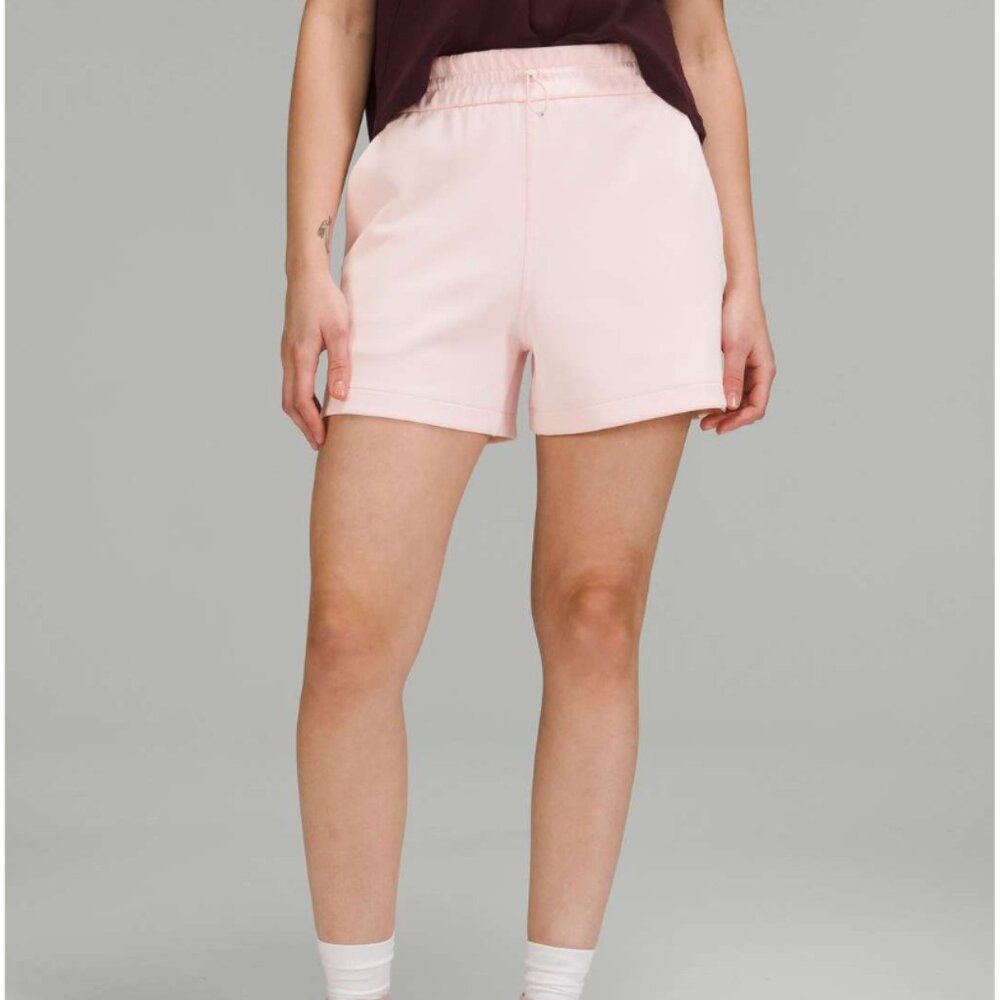 Lululemon Softstreme High-Rise Short 4” – Strawberry Milkshake